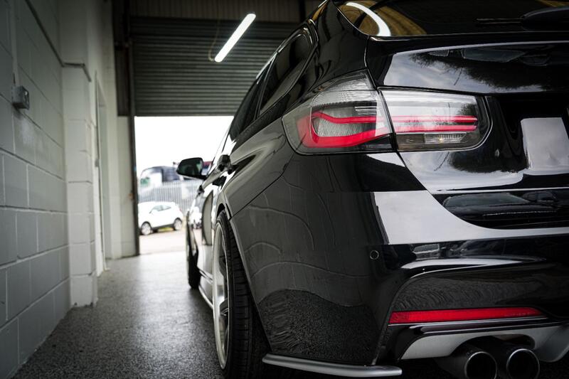 BMW 3 SERIES
