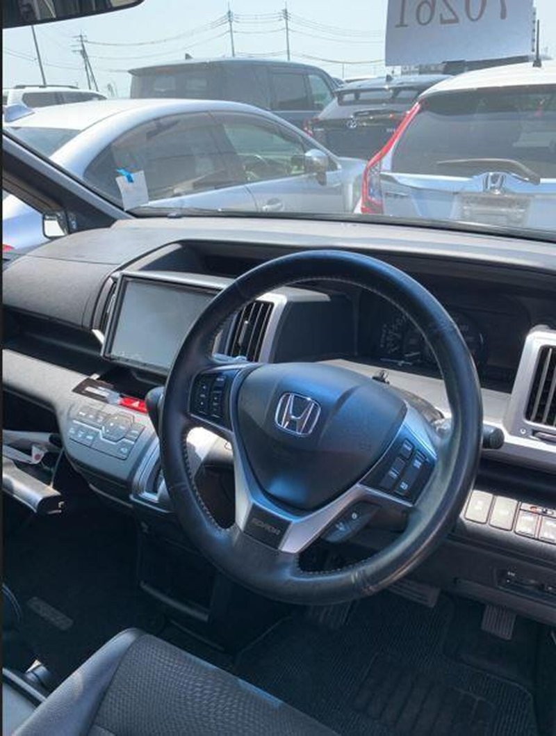 HONDA STEPWAGON